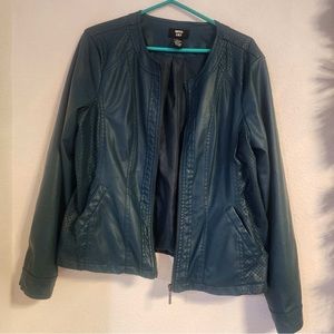 NWT Women’s MISS LILI Faux Leather Teal Zip Up Jacket Size Lg